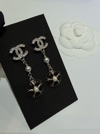 Chanel pearl earrings -04