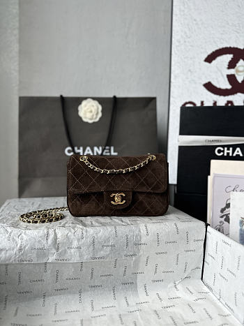 Chanel Maxi mini flap bag size 20cm -01