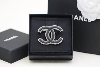 Chanel Brooch black 