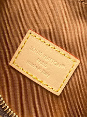Louis Vuitton Multipass Mini Bag size 17.5x18x9.5 cm - 3