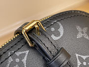 Louis Vuitton M2A457 Squire East-West black bag size 29x14x8cm  - 5