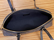 Louis Vuitton M2A457 Squire East-West black bag size 29x14x8cm  - 3