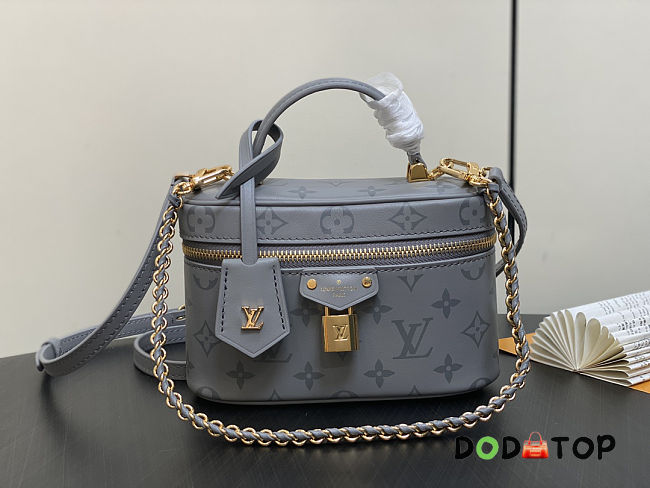 Louis Vuitton M3A372 Vanity Chain Pouch gray size 19 x 11.5 x 6.5cm - 1