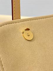 Louis Vuitton Marelle Monogram bag size 28x15.5x7cm - 5