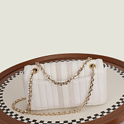 Gucci Jetset GG Marmont medium shoulder white bag size 26x15x7cm - 01 - 4
