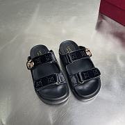 Gucci Women's Black Double G Sandals - 2