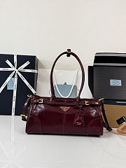 Prada Bonnie Burgundy leather bag size 32x15.5x12cm - 1