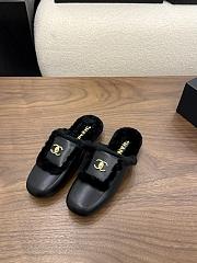 Chanel fur-lined slippers black  - 1