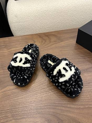 Chanel fur slippers black