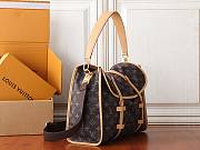 Louis Vuitton Jet Lag Bag MM size 34.5 x 26 x 13CM - 4
