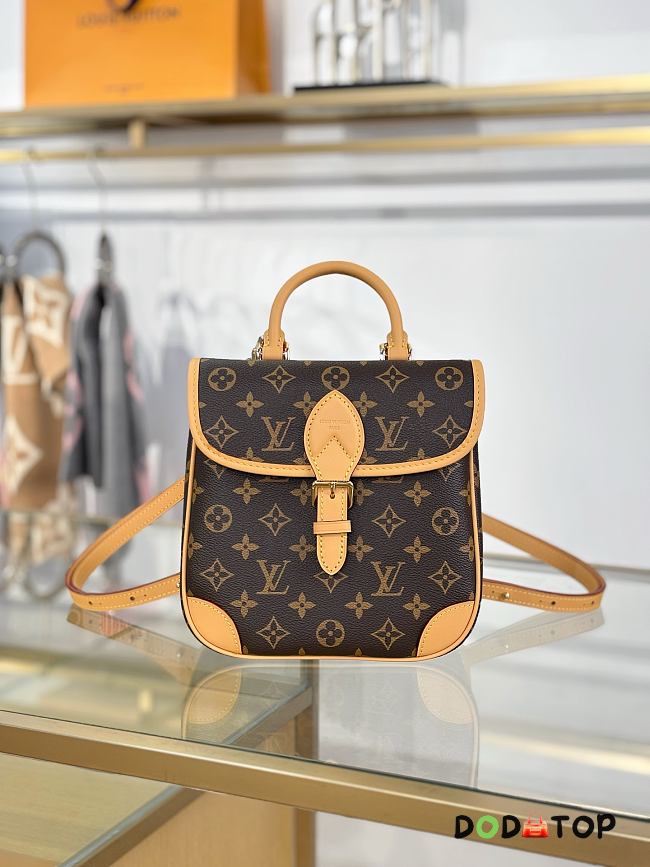 Louis Vuitton Diane backpack size 21.5x21x9cm - 1
