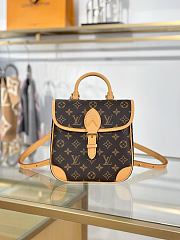 Louis Vuitton Diane backpack size 21.5x21x9cm - 1