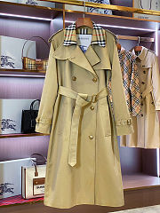 Burberry long Check collar Castleford trench coat - 1